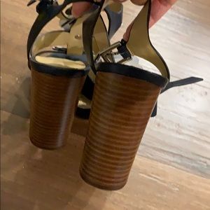Michael Kors Shoes - Moving Sales! LIKE BRND NEW Michael Kors Sandals Michael Kors Shoes - Moving Sales! LIKE BRND NEW Michael Kors Sandals